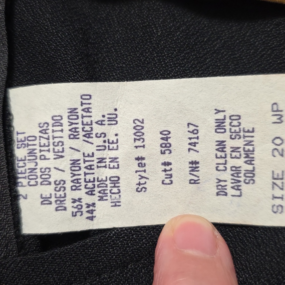 Women Maxi Dress, Black, 20WP, Preloved, Unlined, Zip-up In Back, Dry Clean - Picture 16 of 16